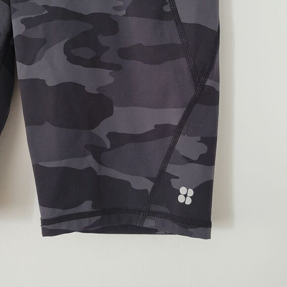 Sweaty Betty Power 9" Bike Shorts Camo NWOT - Picture 7 of 7